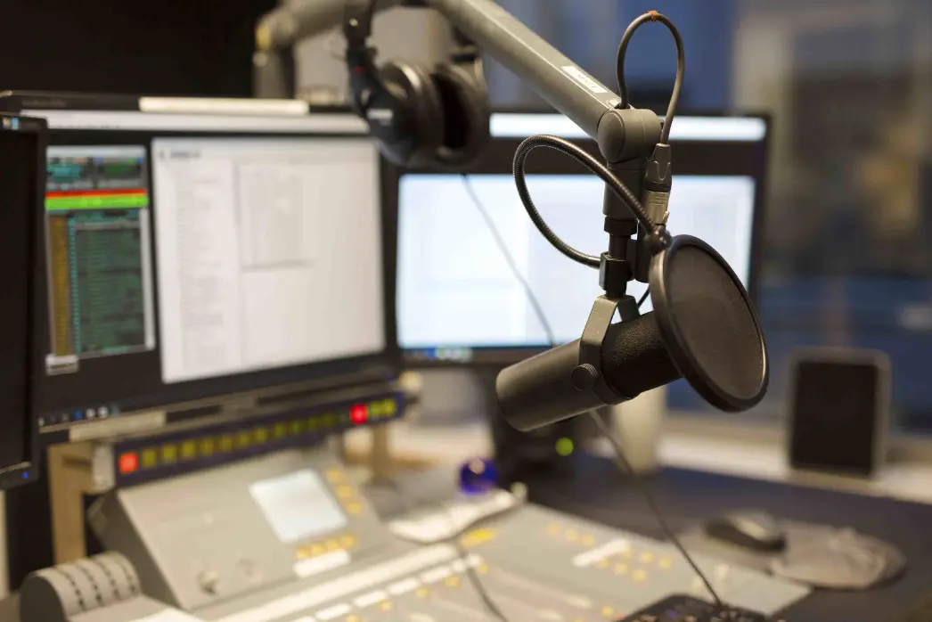 20 Radio Station Quiz Questions and Answers